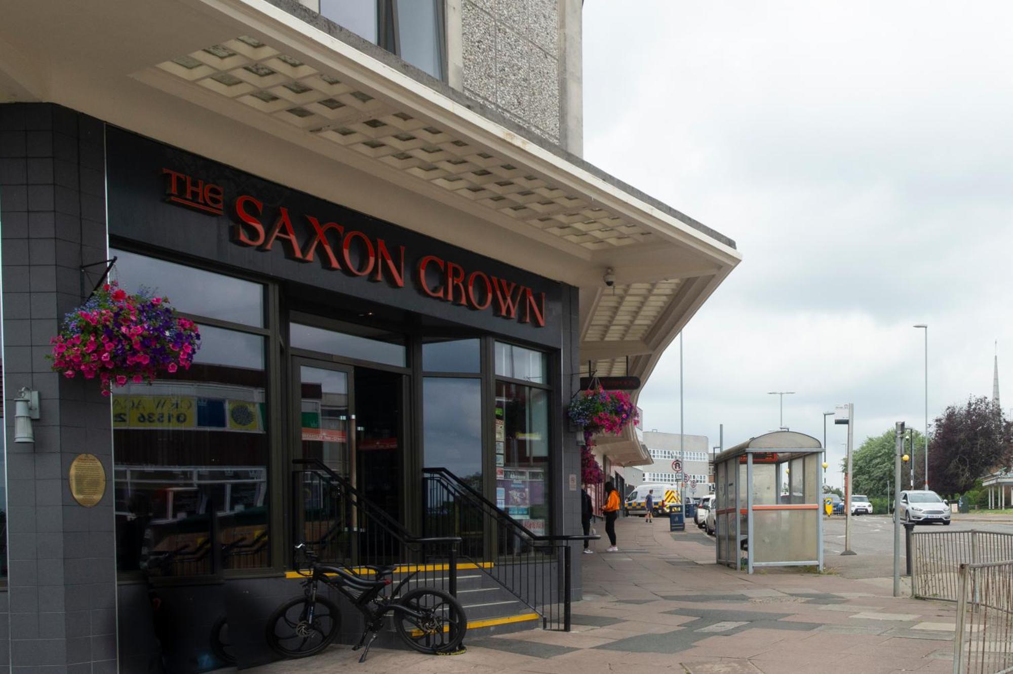 The Saxon Crown Wetherspoon Corby Ngoại thất bức ảnh